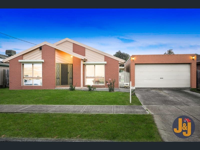 16 Woking Street, Craigieburn, Vic 3064
