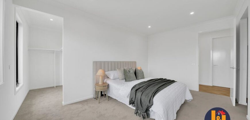 22 Golden Parkway, Donnybrook, Vic 3064