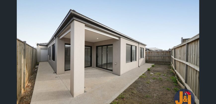 4 Produce Drive, Mambourin, VIC 3024