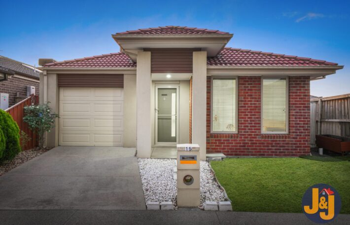 15 Grainger Dr Wollert VIC 3750 15 Grainger Dr Wollert VIC 3750