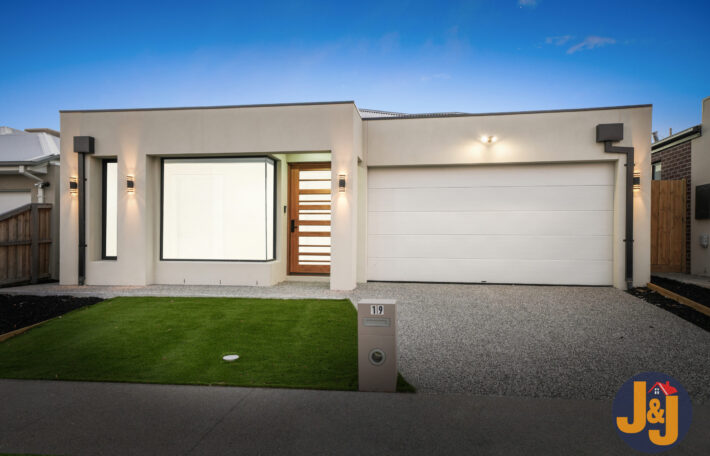 19 Alice Avenue, Mickleham, Vic 3064 19 Alice Avenue, Mickleham, Vic 3064