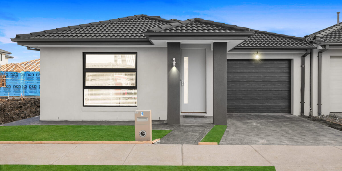 9 Yellowgum Wy Donnybrook VIC 3064