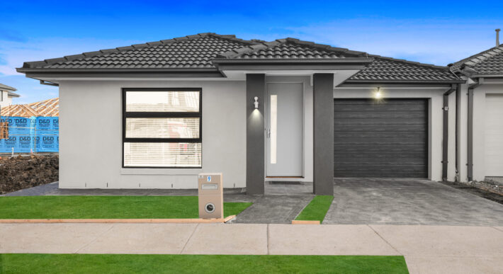 9 Yellowgum Wy Donnybrook VIC 3064