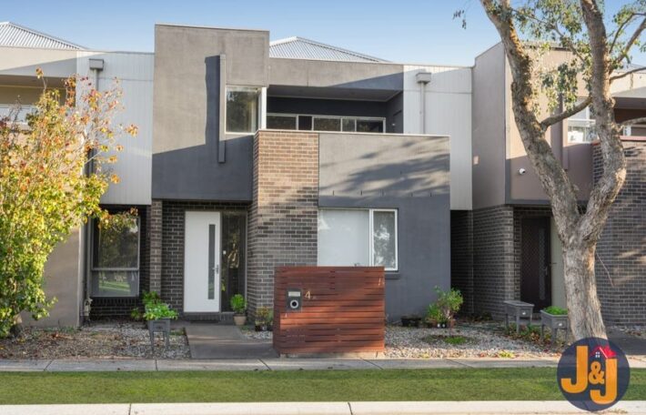 4A Centennial Park Drive Craigieburn VIC 3064