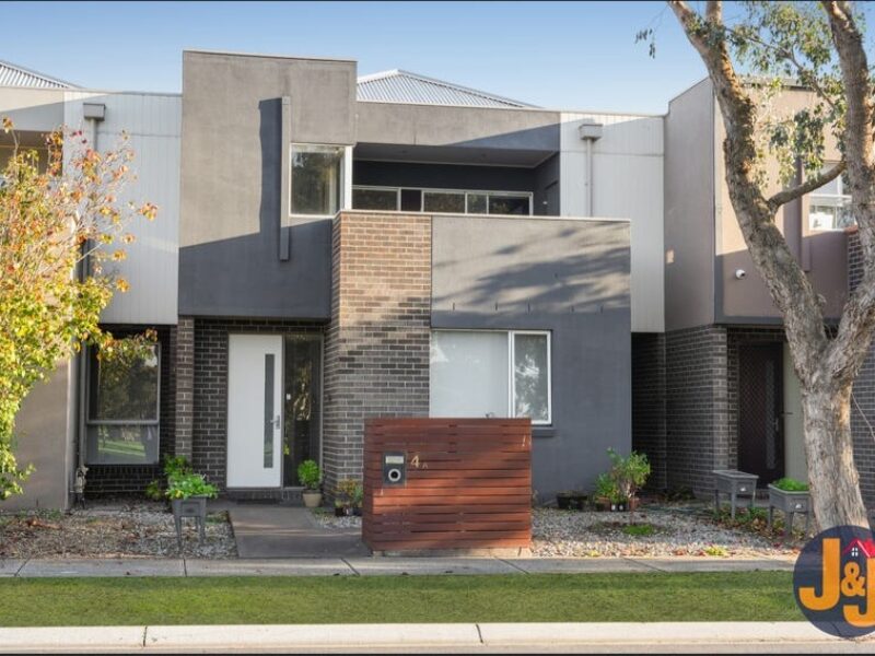 4A Centennial Park Drive Craigieburn VIC 3064