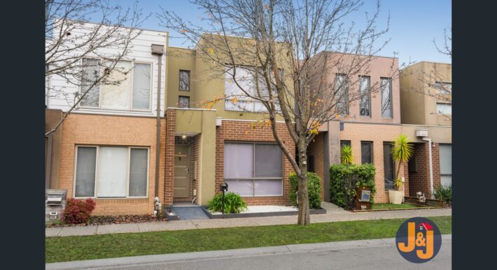 16 Furlong Street Craigieburn VIC 3064