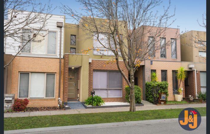 16 Furlong Street Craigieburn VIC 3064