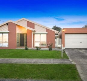16 Woking Street Craigieburn VIC 3064