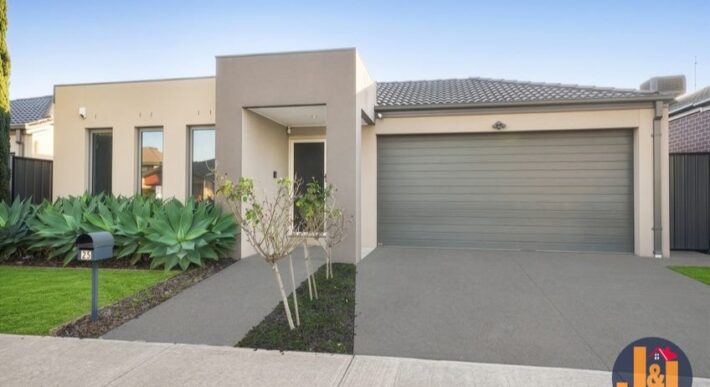 25 Clapham Way Craigieburn VIC 3064