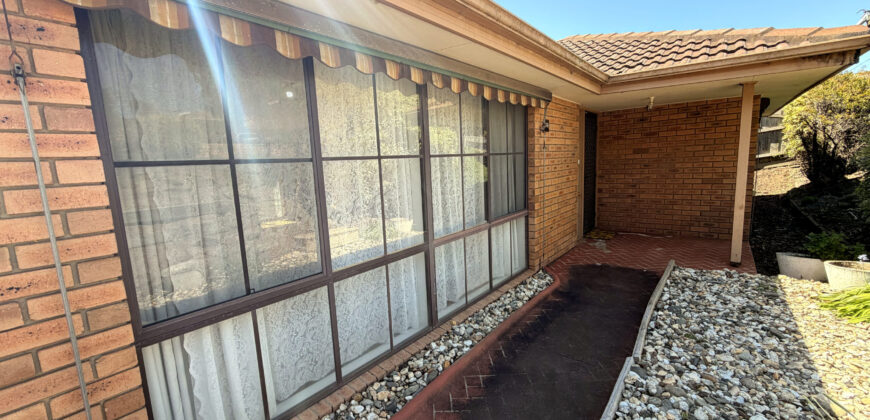 34 Axminster Drive, Craigieburn VIC 3064