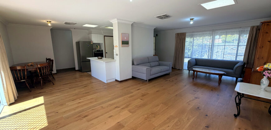 34 Axminster Drive, Craigieburn VIC 3064