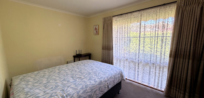 34 Axminster Drive, Craigieburn VIC 3064