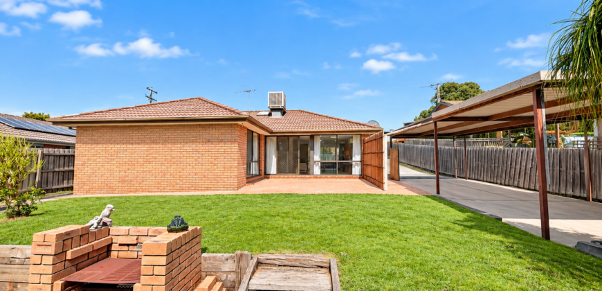 34 Axminster Drive, Craigieburn VIC 3064